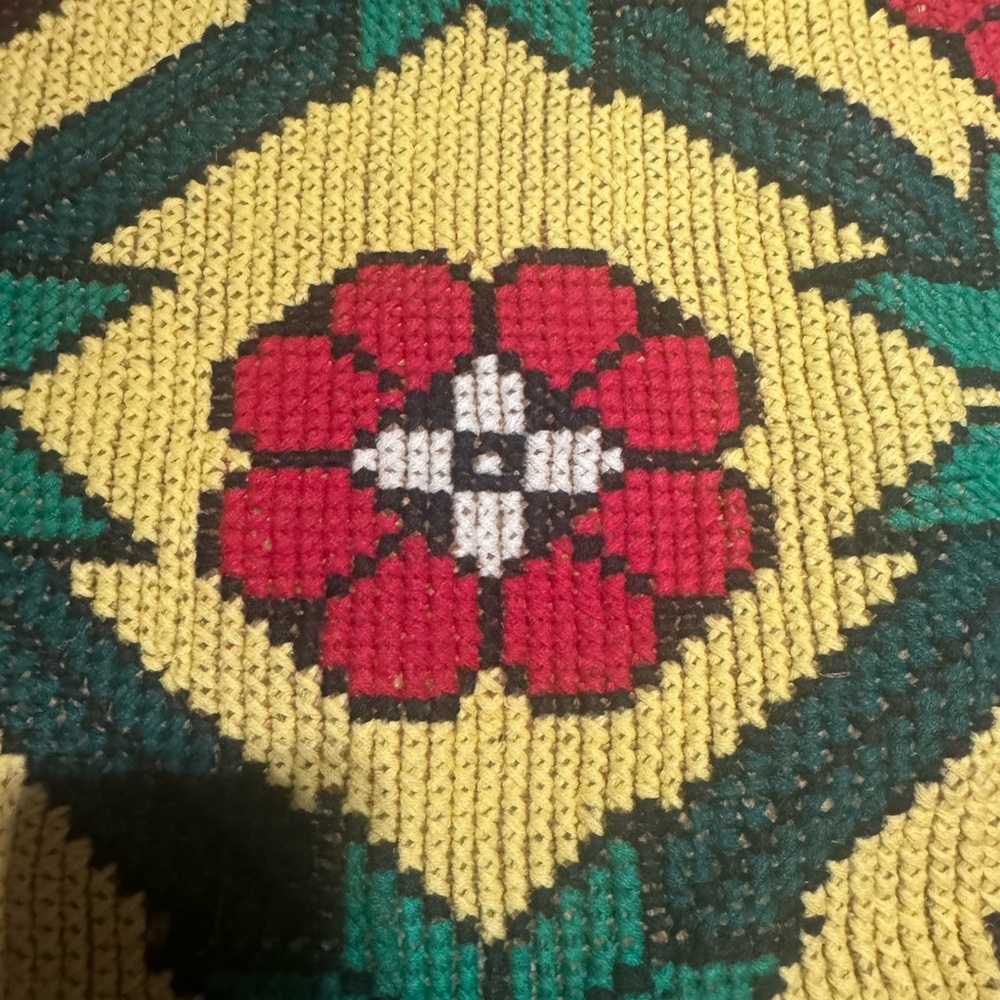 Vintage Romanian Punched Needle Rug – Handmade Circa 1970s - Picture 3 of 5